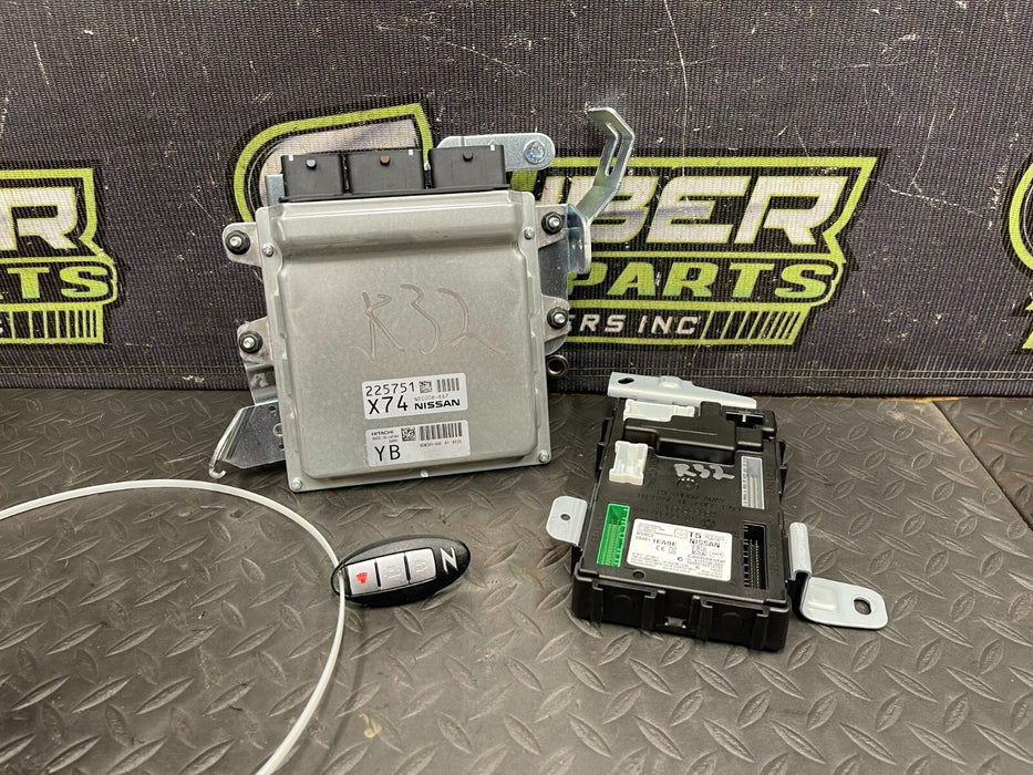 2015 NISSAN 370Z NISMO AUTO ECU, BCM ENGINE BODY CONTROL W/ KEY 40K MILES