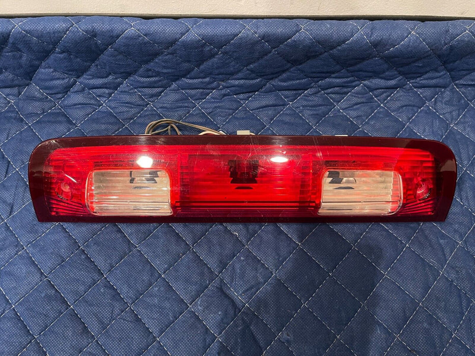 2017 DODGE RAM 2500 REAR UPPER CENTER CAB 3RD THIRD BRAKE STOP LIGHT OEM