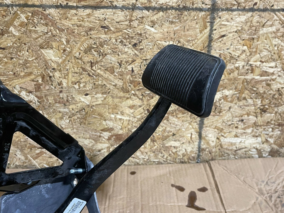 2018 DODGE RAM 3500 LARAMIE 4X4 DIESEL 6.7L BRAKE PEDAL STEERING COLUM BRACKET