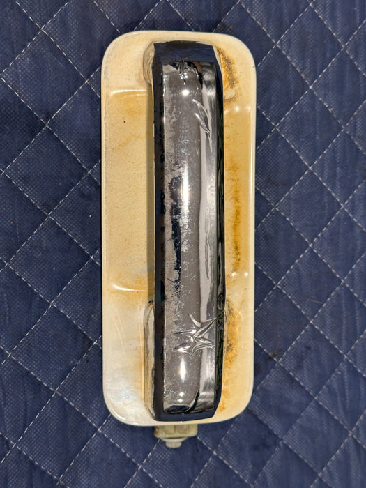 2017-2019 FORD F250 F350 REAR LEFT DOOR HANDLE TRI COAT (UG) OEM *BURN DAMAGE*