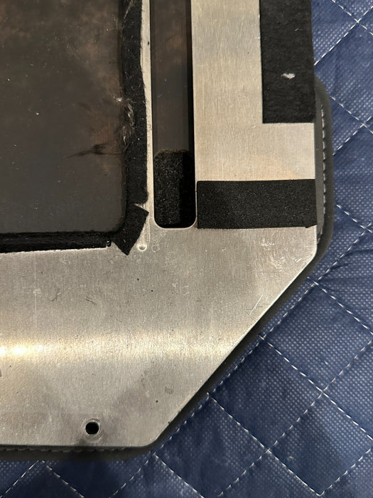 2014 AUDI R8 FLOOR MAT FOOT REST CARPET METAL UNDERNEATH OEM 423 864 420 B