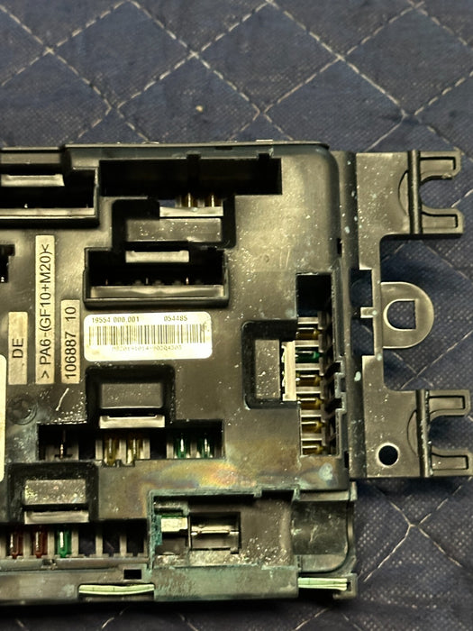 2020 BMW M4 F82 FUSE BOX CONTROL MODULE 9389070 61149389070  ~MINOR CORROSION~