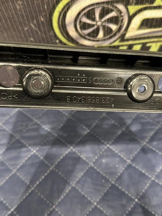 2014 AUDI R8 FRONT CENTER DASH AIR VENT A/C TRIM BEZAL 423 820 951