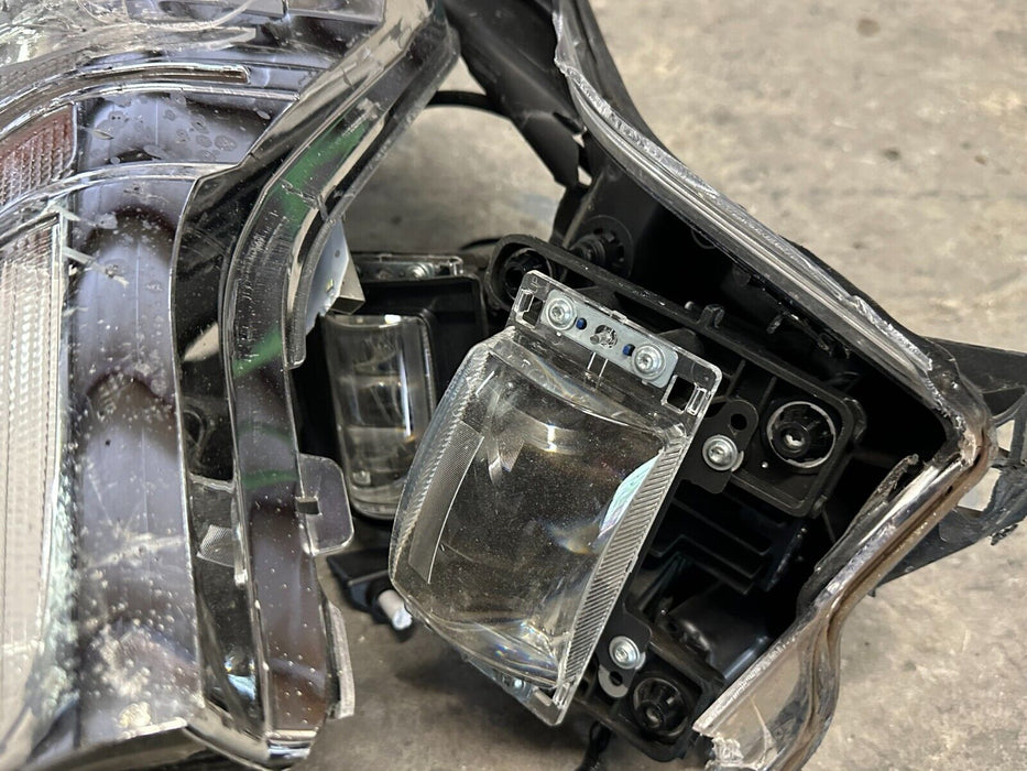 2020-2022 FORD F250 F350 F450 DRIVER LEFT HEADLIGHT *DAMAGED* OEM