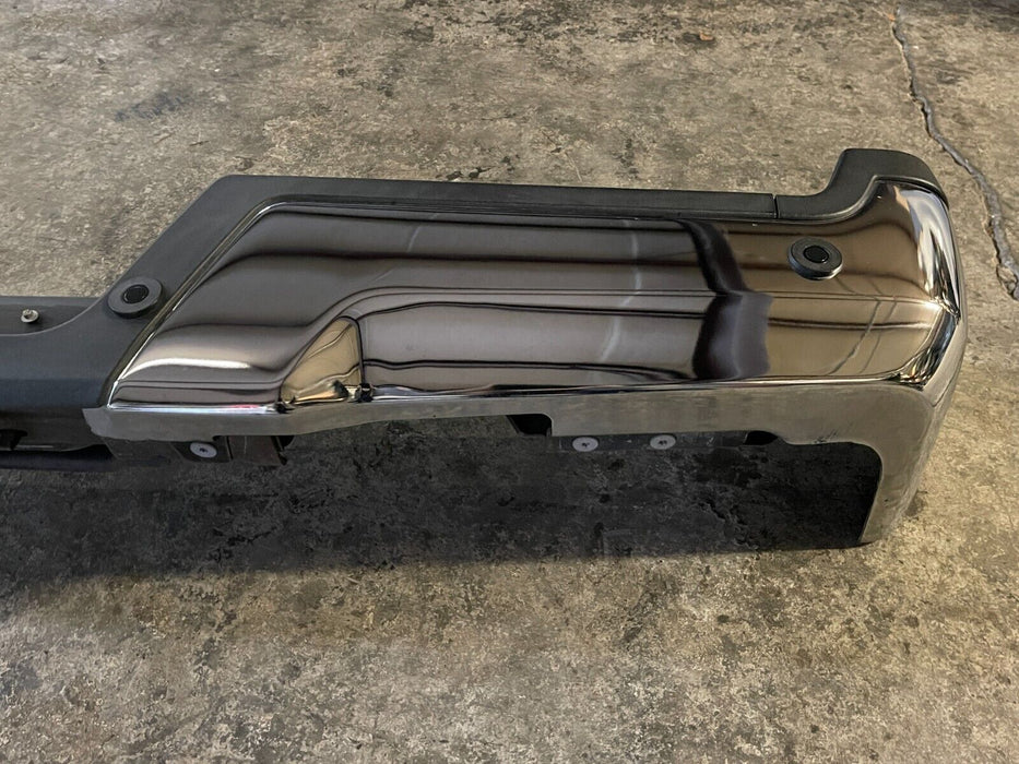 2017-2019 FORD F250 REAR CHROME BUMPER ASSEMBLY OEM (READ/SLIGHT SCUFFS)