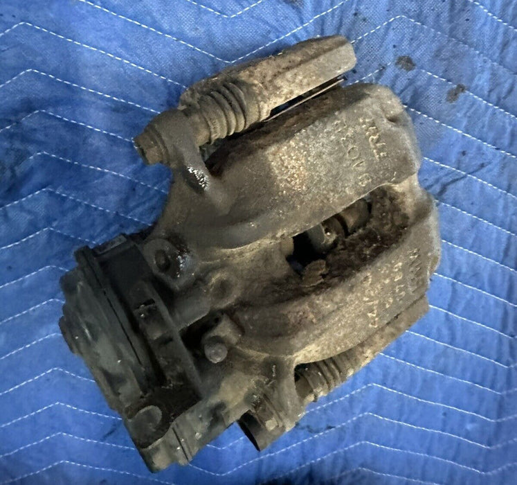 2011 BMW 550i F10 XDRIVE REAR LEFT DRIVER BRAKE CALIPER OEM 6793047