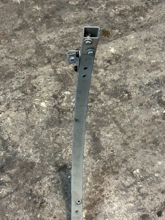 2014 AUDI R8 FRONT PASSENGER RIGHT FENDER RADIATOR SUPPORT STRUCTURE 420805372A