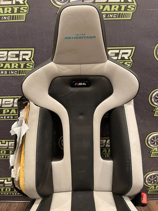 2020 BMW M4 F82 FRONT RIGHT BLACK & WHITE LEATHER SEAT HERITAGE EDITION OEM READ
