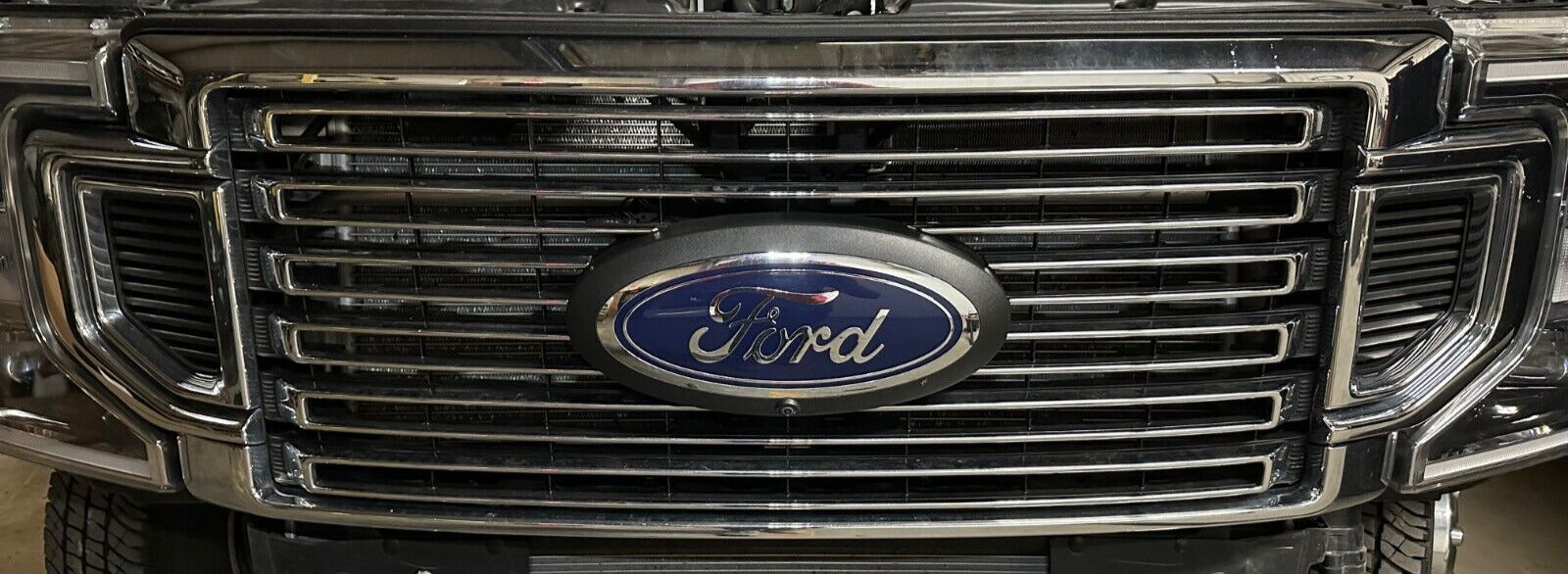 2020 2021 2022 FORD F350 F450 OEM CHROME GRILLE W/ CAMERA EMBLEM OEM