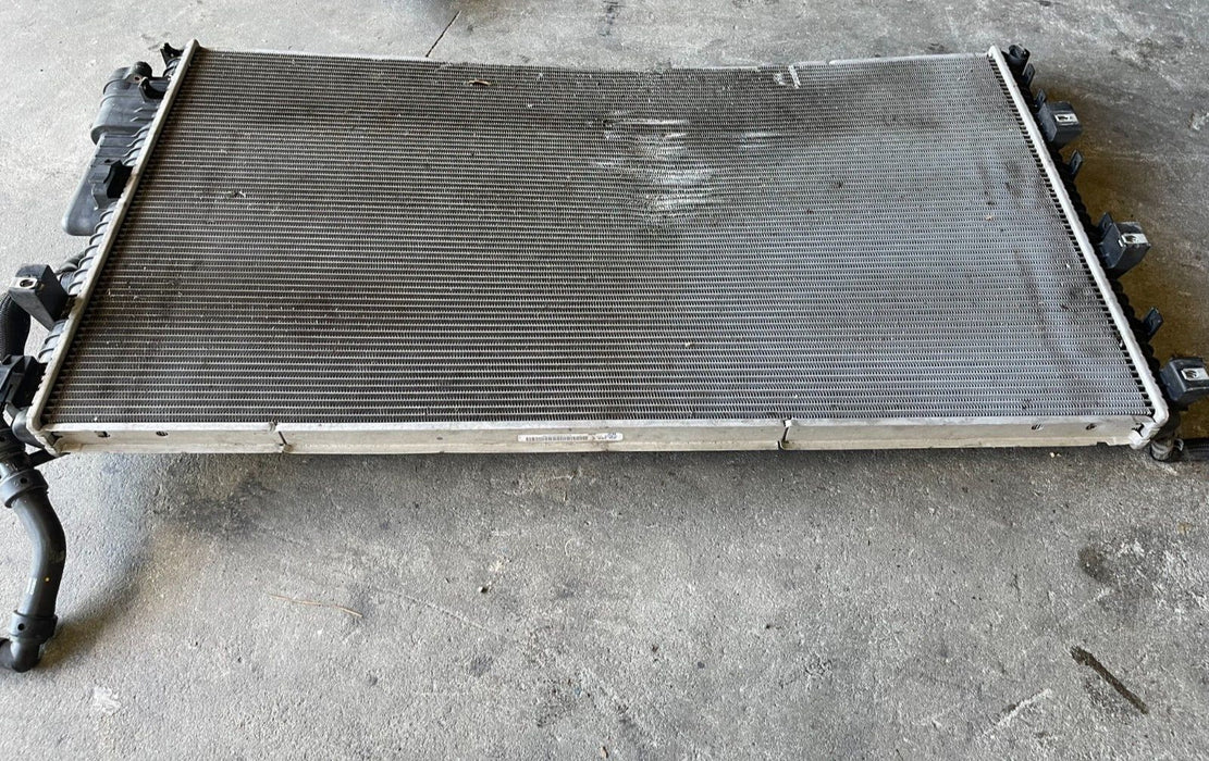 2017-2019 FORD F250 F350 6.7L DIESEL RADIATOR W/ HOSES OEM (DAMAGED)