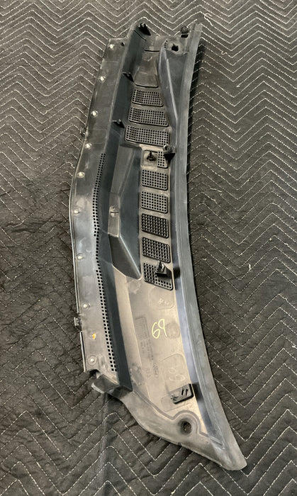 2017 FORD F250 F350 SUPER DUTY WINDSHIELD WIPER VENT COWL PANEL OEM