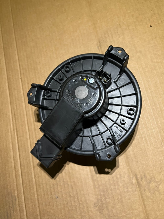 2017 RAM 3500 DIESEL 6.7L CUMMINS BLOWER WITH MOTOR WHEEL 85K OEM 68048903AB