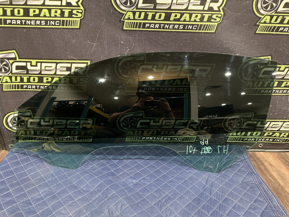 2021 AUDI R8 FRONT LEFT DRIVER SIDE WINDOW GLASS OEM