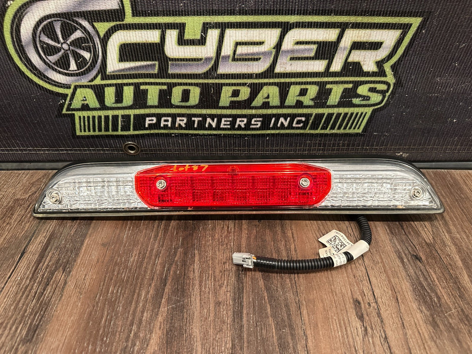2017-2019 FORD F250 F350 F450 THIRD 3RD BRAKE LIGHT ASSEMBLY W PIGTAIL OEM