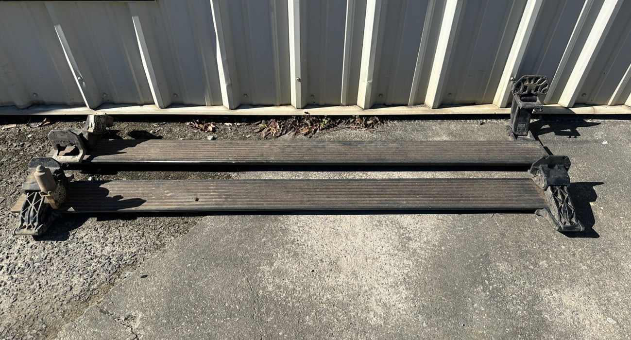 2015 DODGE RAM 2500 AMP RESEARCH LEFT RIGHT POWER RUNNING BOARD STEPS