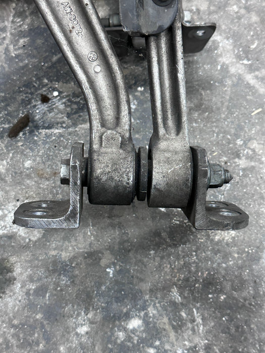2014-15 AUDI R8 V10 REAR LEFT KNUCKLE SPINDLE ASSEMBLY OEM