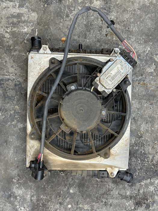 2014 AUDI R8 FRONT RIGHT PASSENGER RADIATOR 420 121 252 ASSEMBLY ~DAMAGE!!~