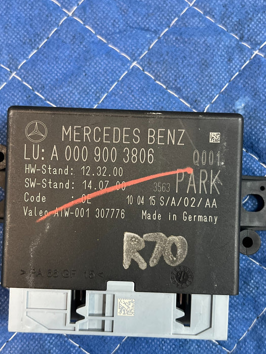 2015 MERCEDES-BENZ C63S AMG OEM PARK DISTANCE ASSIST CONTROL MODULE 0009003806