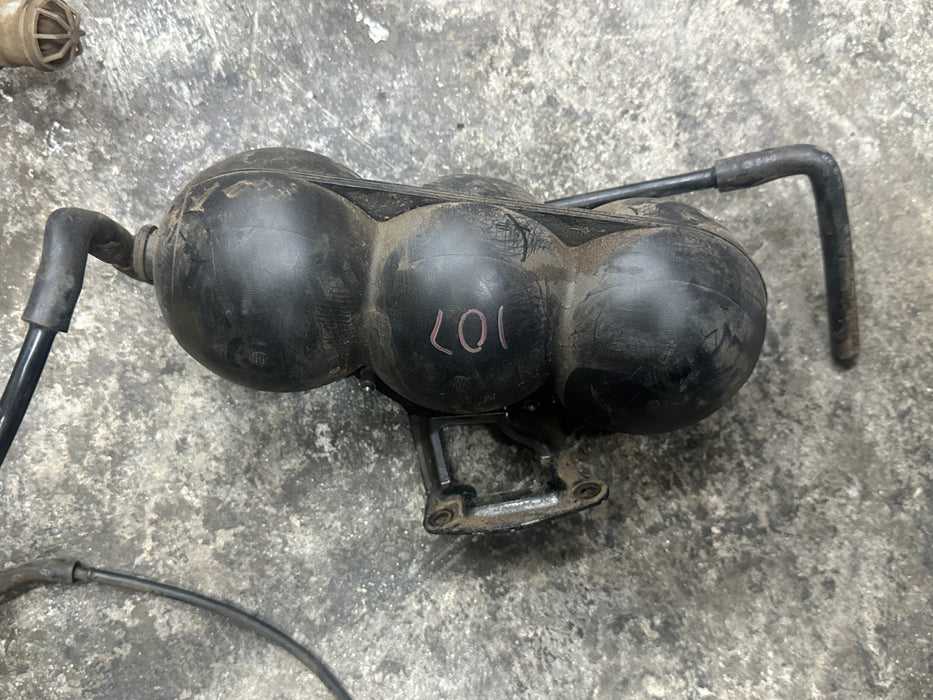 2014 AUDI R8 OEM FACTORY VACUUM PRESSURE TANKS TANK ASSEMBLY 420 131 541