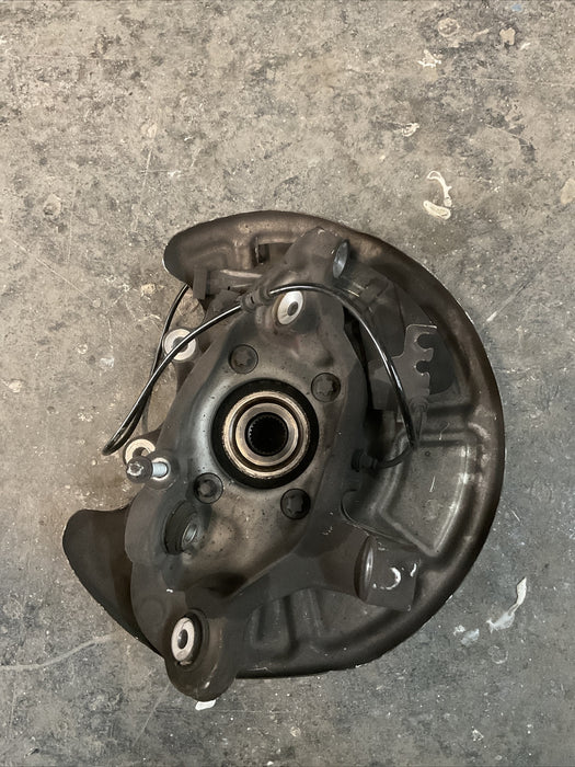 2017 MERCEDES C63 AMG W205 REAR LEFT DRIVER SPINDLE KNUCKLE HUB BEARING OEM