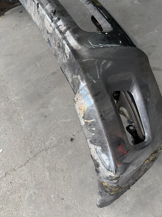 2015 RAM 2500 FRONT BUMPER COVER OEM GENUINE CHROME