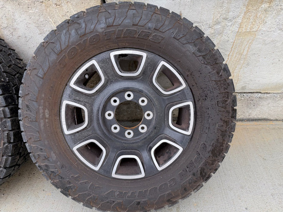 2024 FORD F250 F350 PLATINUM STOCK OEM WHEELS W/ TOYO OPEN COUNTRY A/T 295/65R20