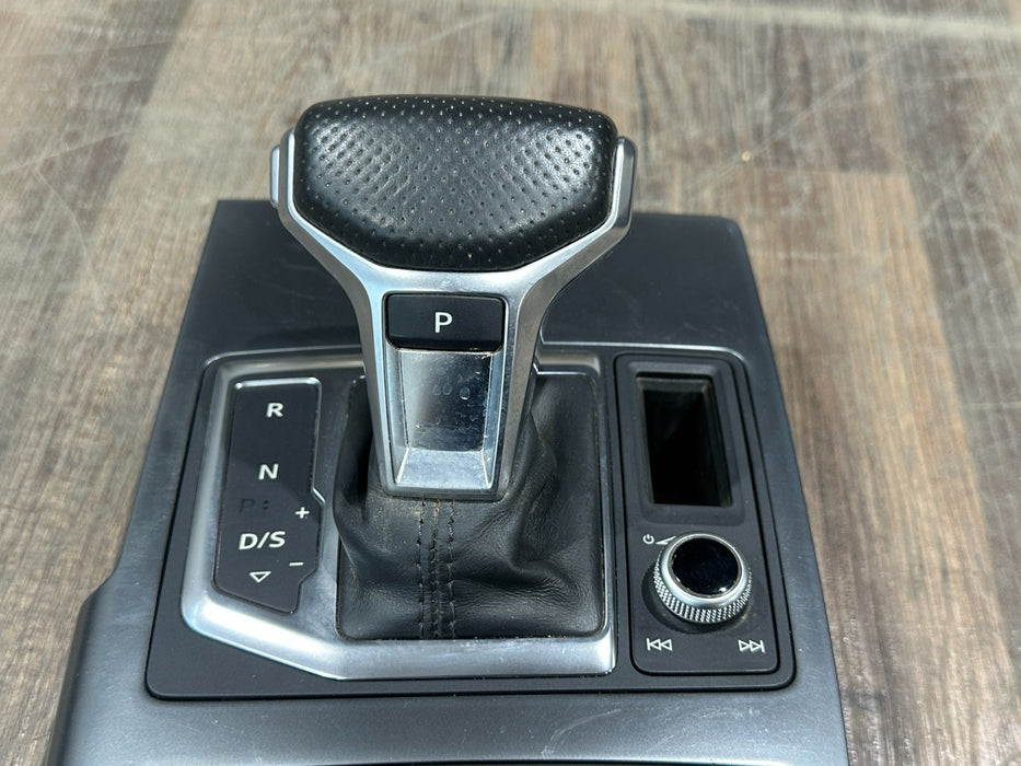 2017 AUDI R8 CENTER CONSOLE CONTROL BEZEL PANEL ASSEMBLY OEM *SCUFFS 12-15*