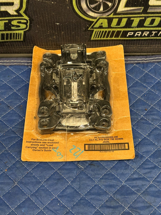 NEW FORD BOX TIE DOWN LINK CLEAT SET OEM HL3J-99286D62-AB