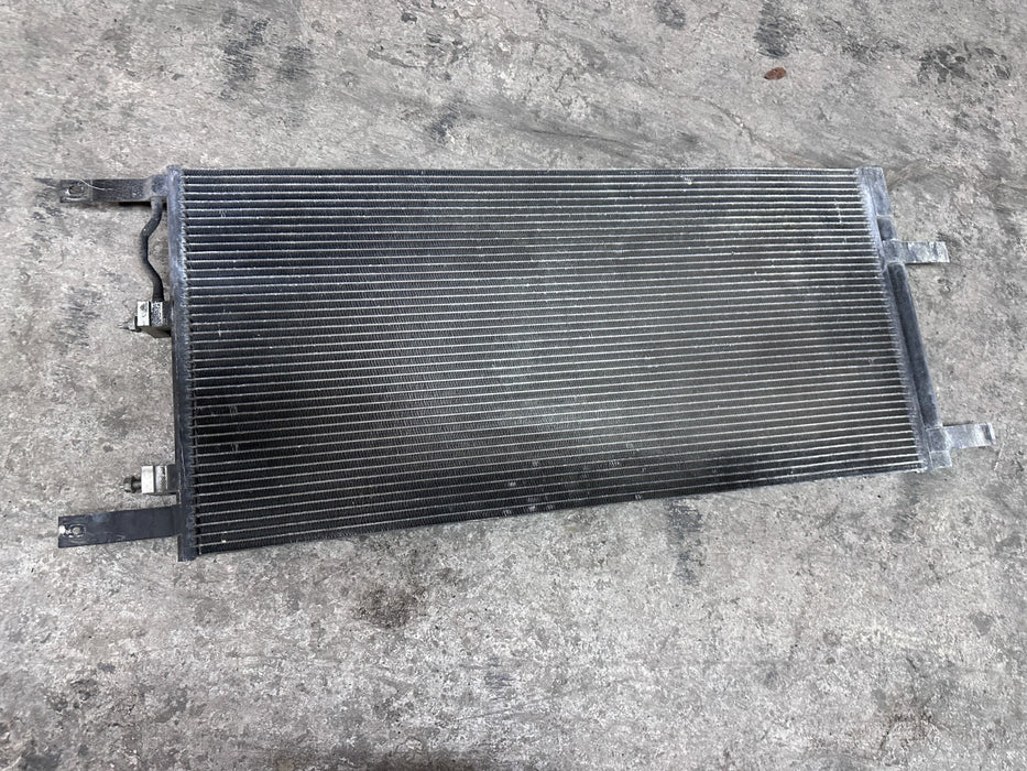 2017-2019 FORD F250 F350 DIESEL AC A/C CONDESNOR OEM HC3H19710AC