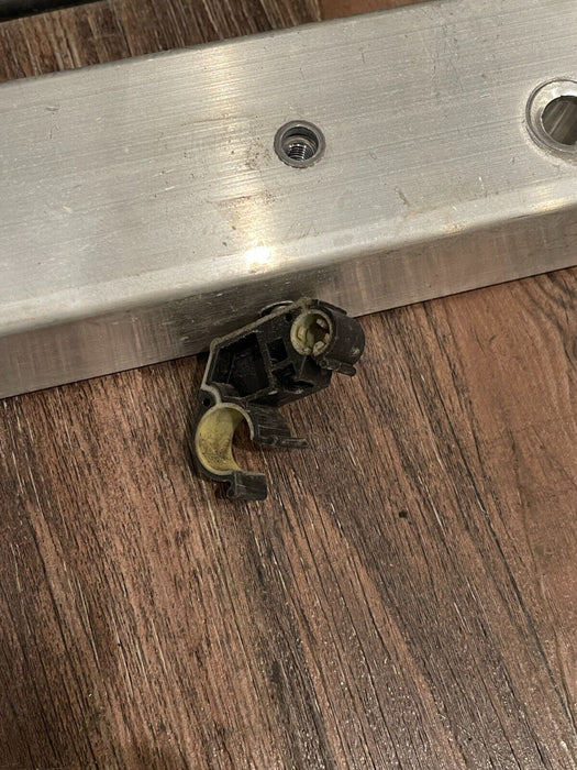 2017-18 AUDI R8 PLUS REAR RIGHT BRACE SUPPORT BRACKET OEM 4S8 814 202 B