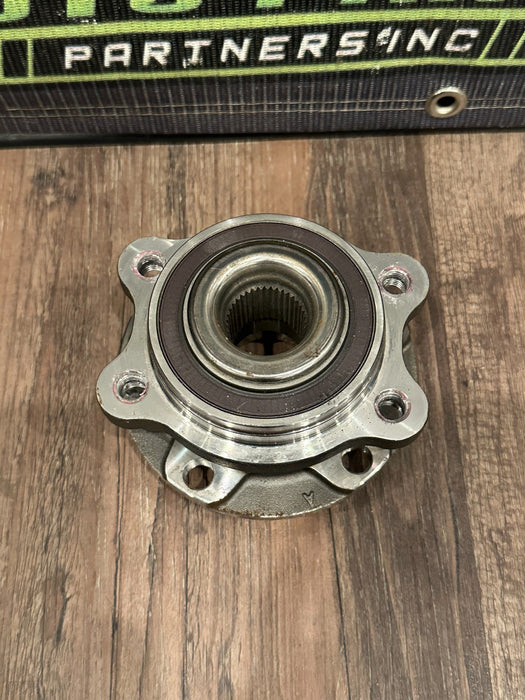 2018 MCLAREN 720S FRONT RIGHT SUSPENSION WHEEL HUB OEM 13BA350RP *BRAND NEW*