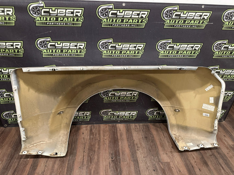 2017 2019 FORD F350 F450 LEFT DUALLY BED SIDE FENDER FLARE PEARL WHITE *UG* OEM