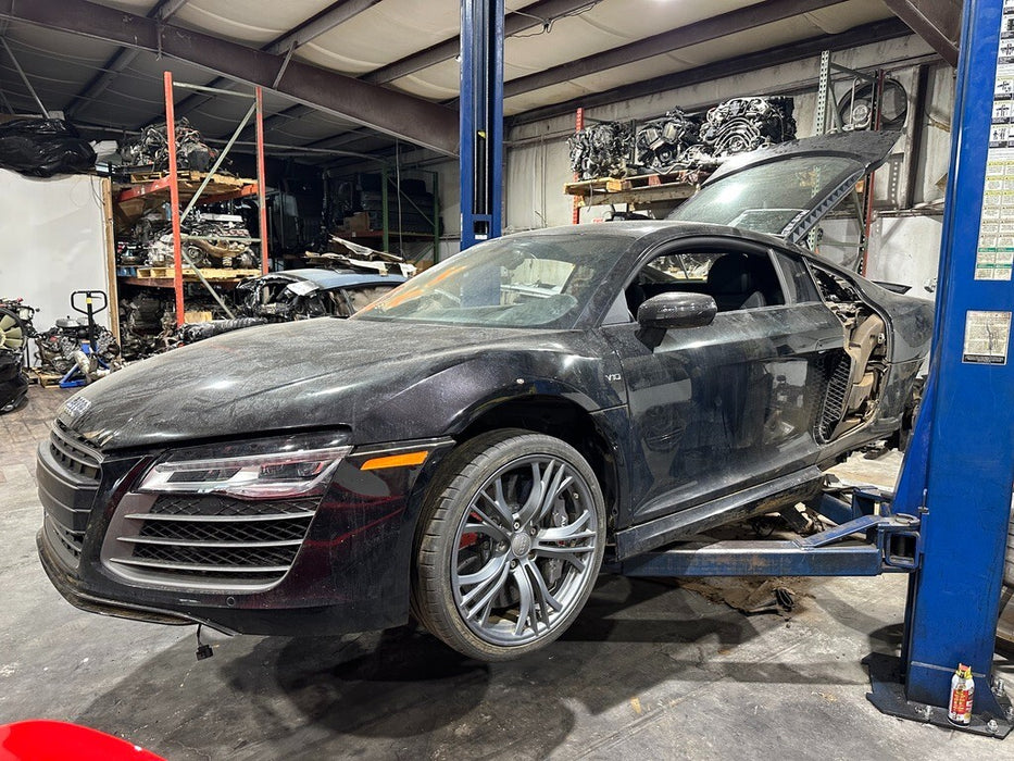 2014 AUDI R8 PLUS FRONT DIAMOND STITCHED SEATS HEATED OEM 23K MILES