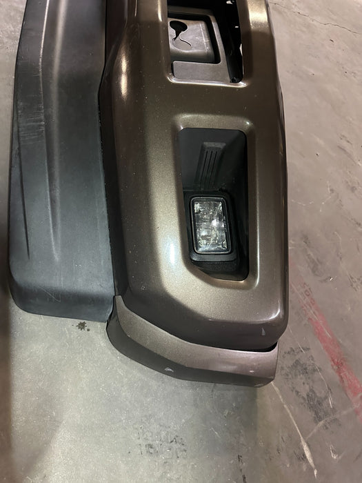 2017-2019 FORD F450 FRONT BUMPER ASSEMBLY OEM (READ/ MINOR DENTS/SCRATCHES)
