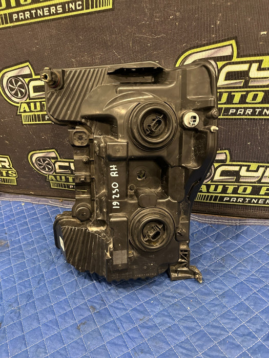 2017-2019 FORD F250 F350 F450 PASSENGER RIGHT HALOGEN HEADLIGHT OEM