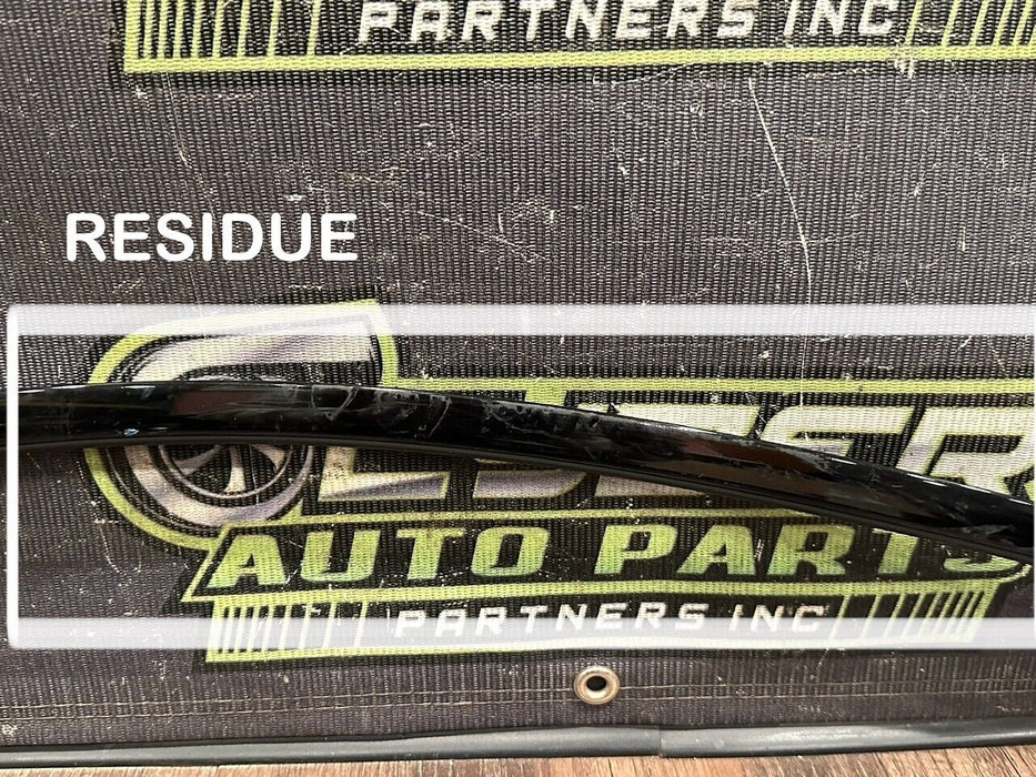 2020 BMW M4 F82 FRONT LEFT DOOR WINDOW FRAME MOULDING OEM