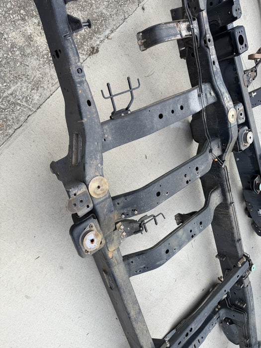 2017-2019 FORD F250 F350 DIESEL 4X4 CREW CAB SHORT BED FRAME 160" WB