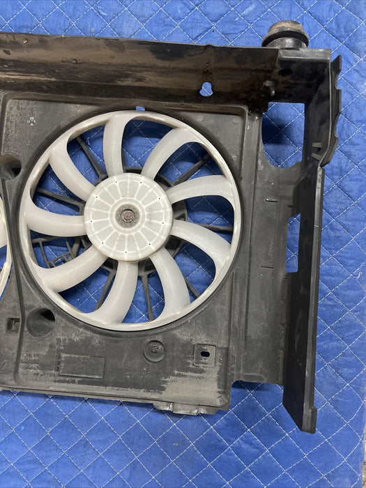 2014 Toyota Prius V Front Cooling Fan Shroud Assembly OEM 100222-2152