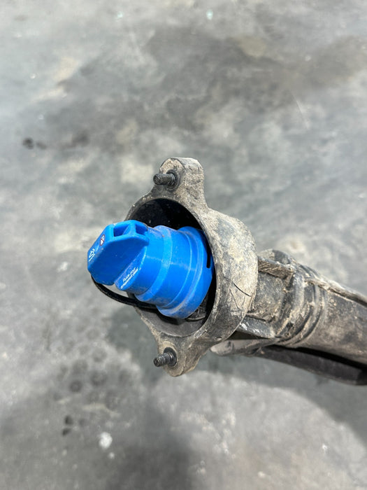2016 NISSAN TITAN XD DEF DIESEL EXHAUST FLUID FILLER NECK OEM 20421 EZ40A