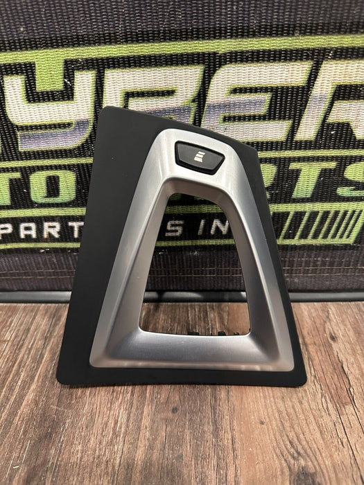 2020 BMW M4 F82 SHIFTER SURROUND TRIM BEZEL OEM 8 058 547-05