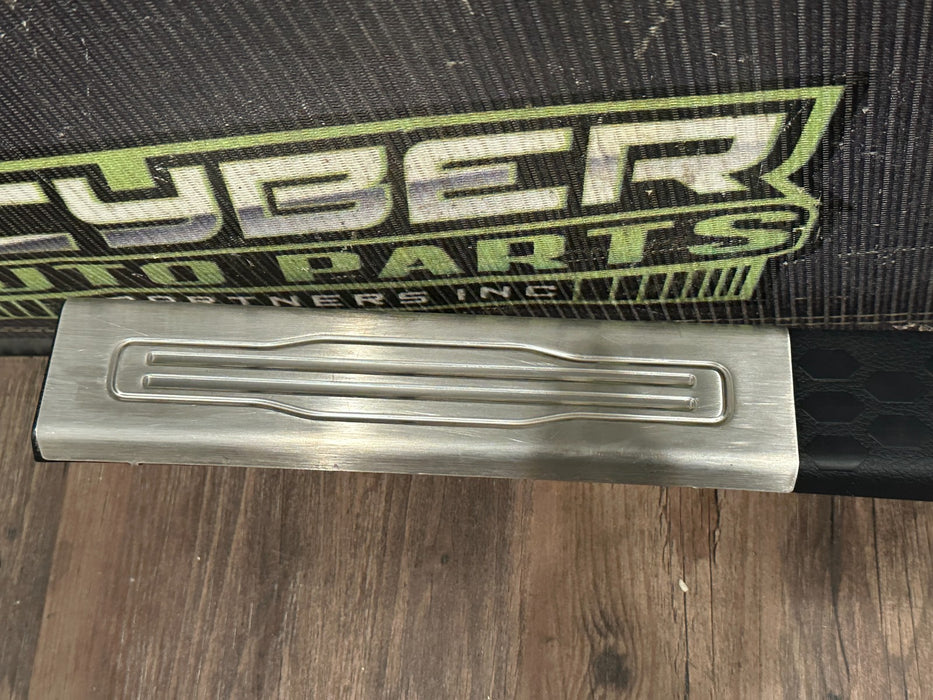 2022 DODGE RAM 2500 3500 REAR RIGHT SILL KICK PLATE TRIM OEM *WEAR 8*