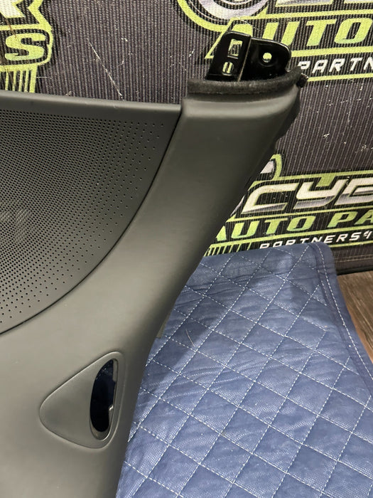 2014 AUDI R8 QUARTER TRIM PANEL LEFT DRIVER 423867035C 423 867 035 C OEM