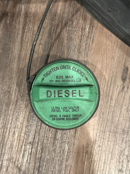 2020-2022 FORD F250 F350 6.7L DIESEL BLACK FUEL GAS DOOR LID CAP OEM *SCRATCH 2*