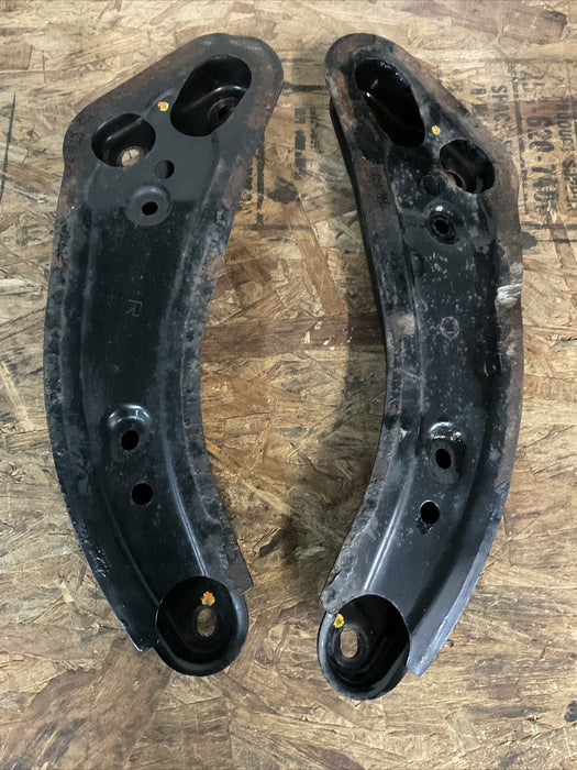 2017 NISSAN 370Z FRONT SUBFRAME CROSSMEMBER BRACKETS SUPPORT OEM 2009-2020