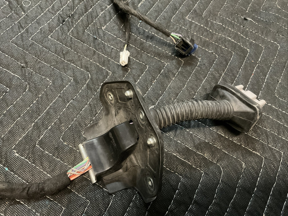 2015-2020 DODGE CHARGER HELLCAT REAR DOOR WIRING HARNESS OEM