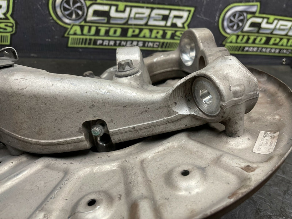 2015-2020 W205 MERCEDES C63 AMG FRONT RIGHT PASSENGER SPINDLE KNUCKLE WHEEL HUB