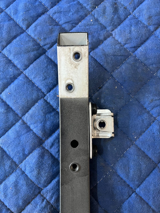 2012 AUDI R8 FRONT DRIVER LEFT FENDER RADIATOR SUPPORT STRUCTURE 420805371