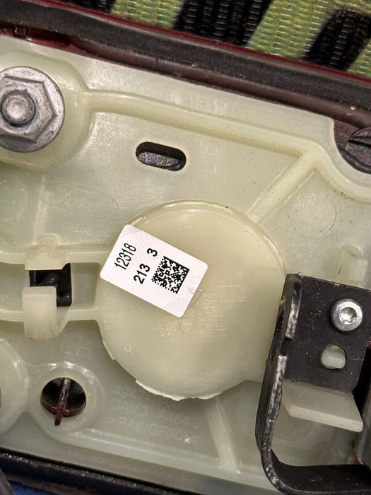 2017-2019 FORD F250 F350 F450 FRONT LEFT RUBY RED W/ CHROME HANDLE DOOR HANDLE