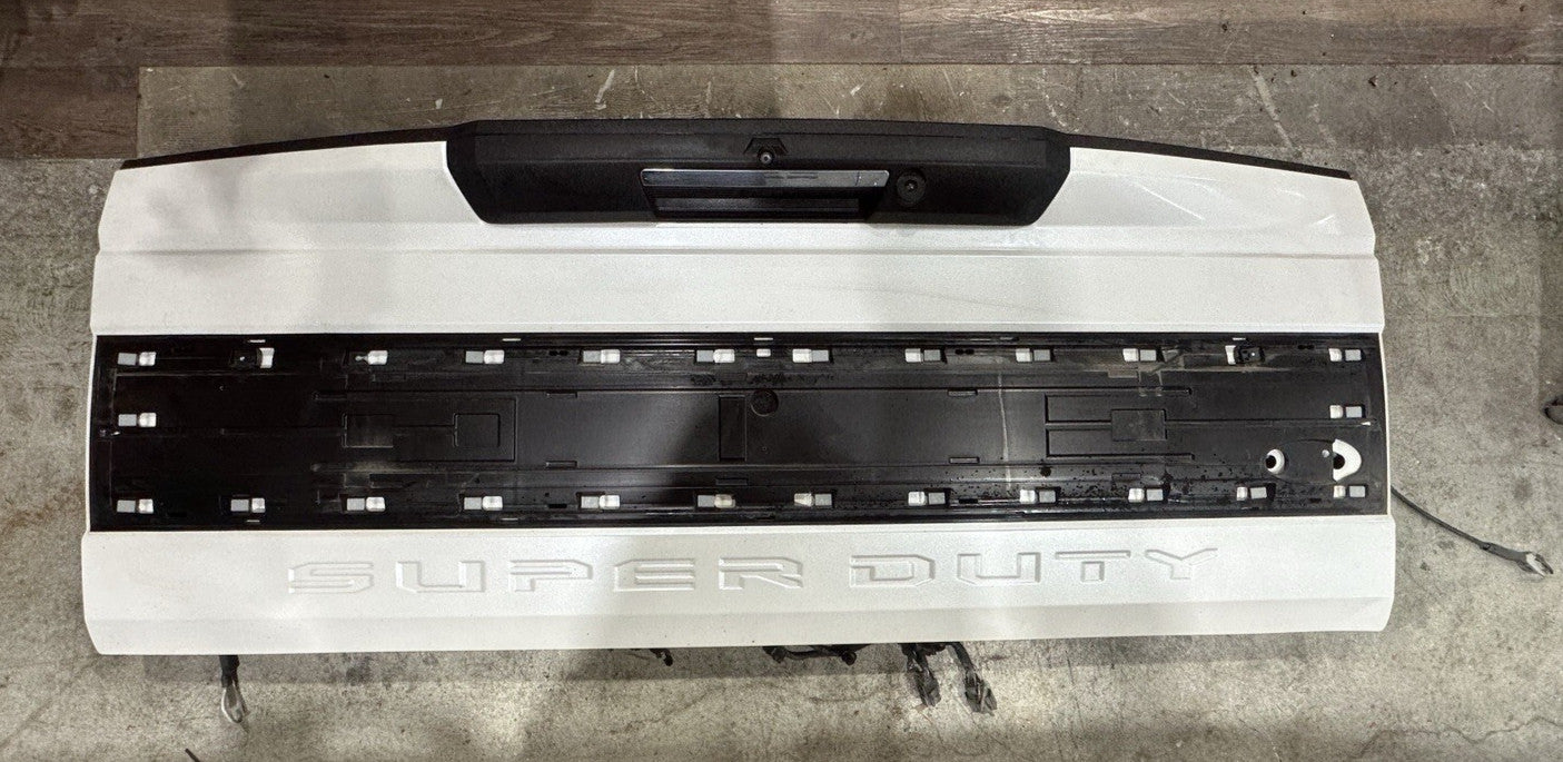 2017-2019 FORD F250 F350 TAILGATE W NO PLAQUE OEM *BENT/WEAR 8,12-14* (UG)