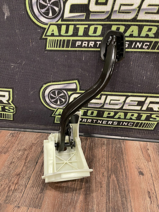 2020 BMW M4 F82 ACCELERATOR THROTTLE GAS PEDAL OEM